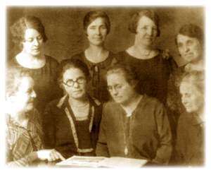 The eight Giles sisters